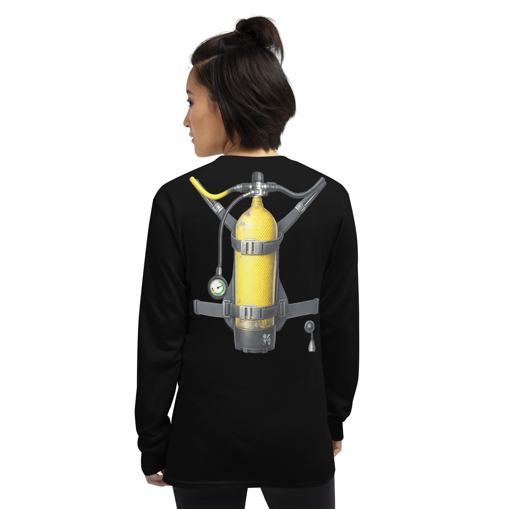 T-shirt manche longue femme plongée trompe-l’œil bouteille dans le dos | MacJos